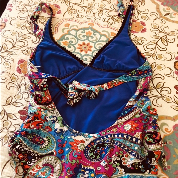 Kenneth Cole Swimwear halter style - Picture 2 of 4